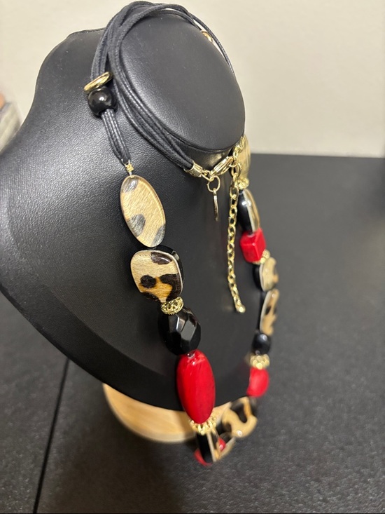 Chico’s Long Chunky Leopard Animal Print Statement Necklace Red Gold - Picture 6 of 8